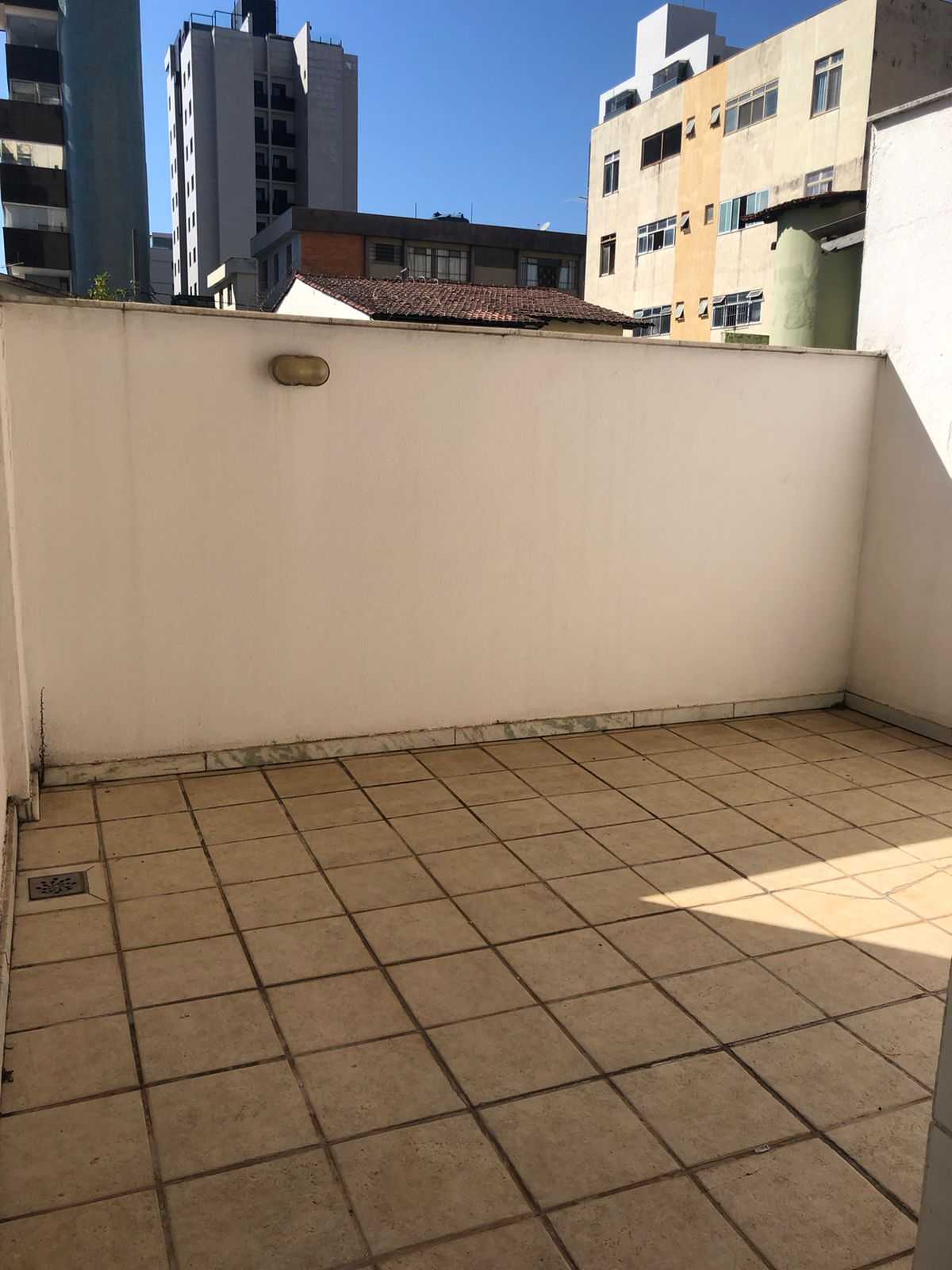 Apartamento à venda com 3 quartos, 104m² - Foto 19