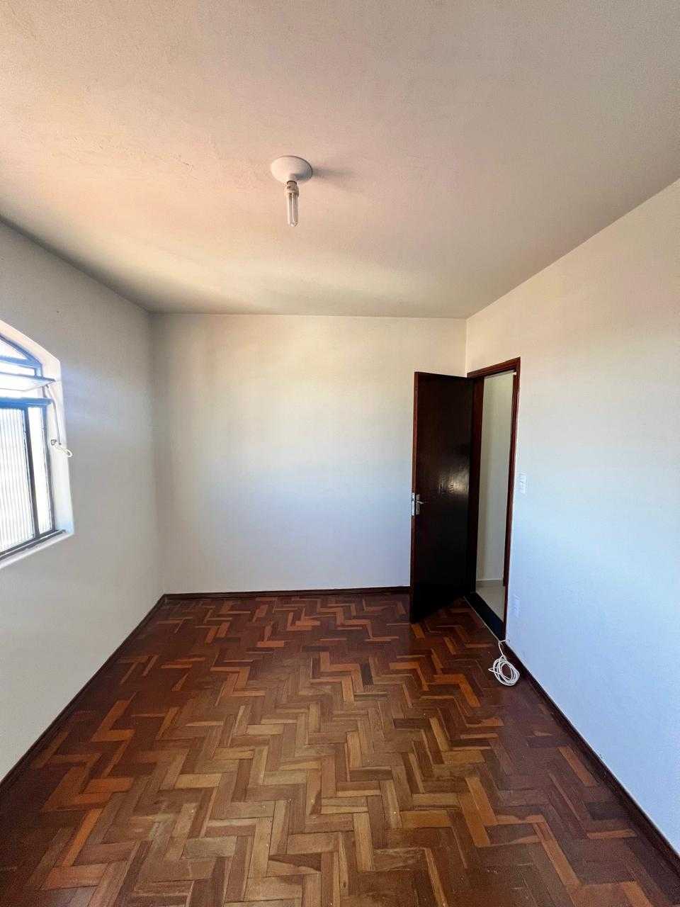 Apartamento à venda com 2 quartos, 75m² - Foto 15