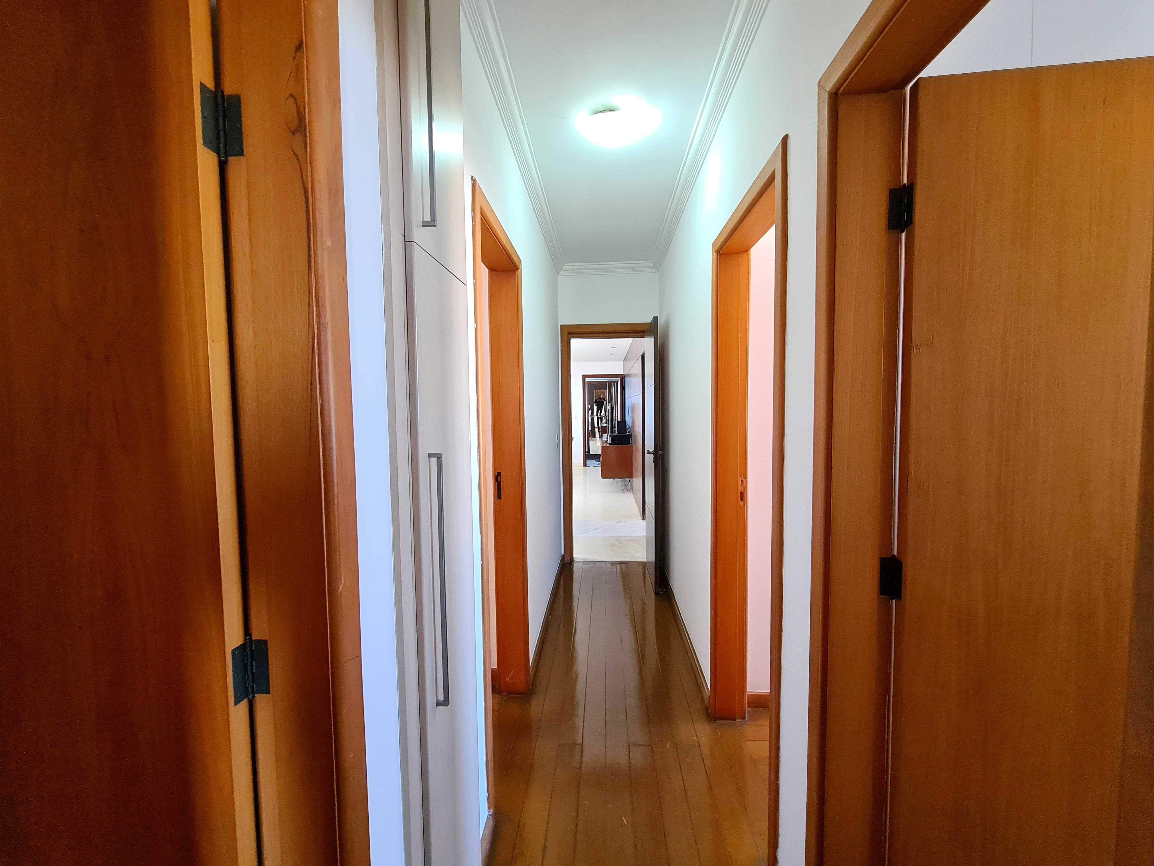 Apartamento à venda com 4 quartos, 135m² - Foto 9