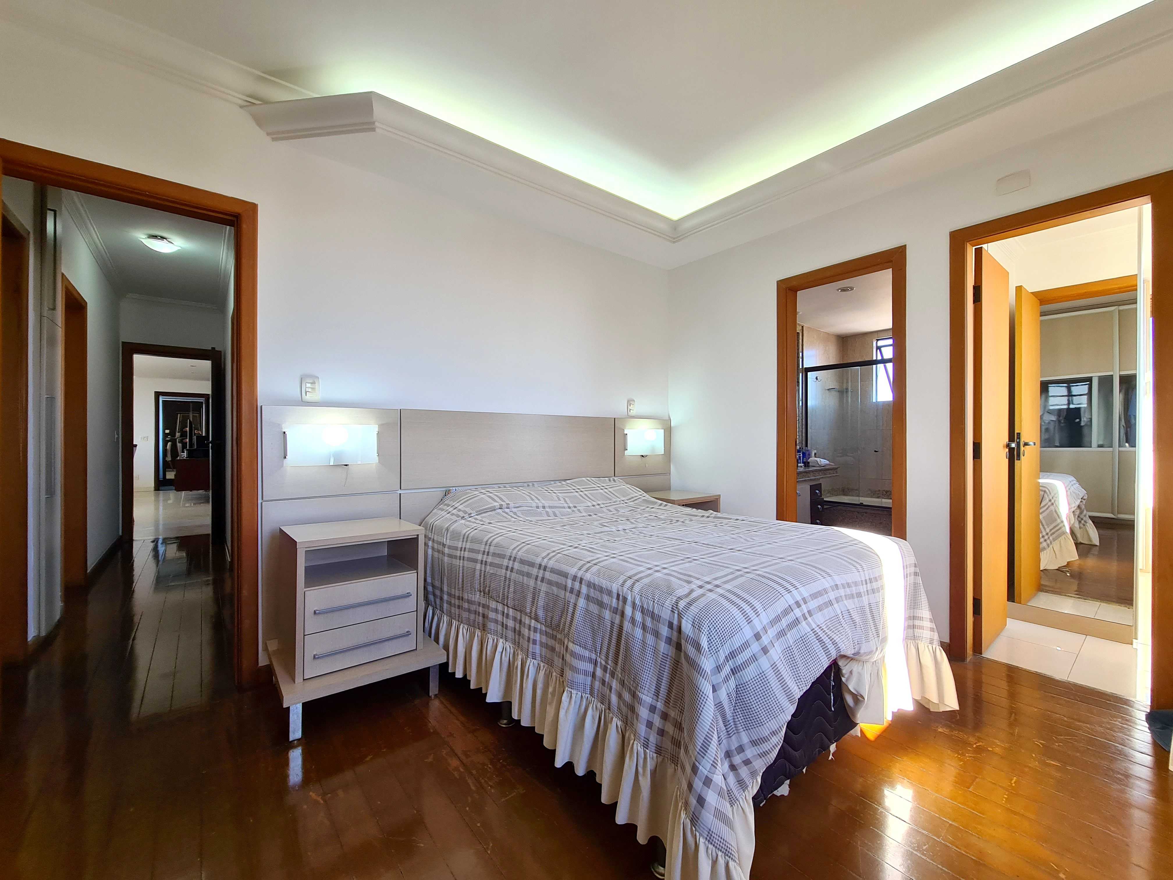 Apartamento à venda com 4 quartos, 135m² - Foto 10