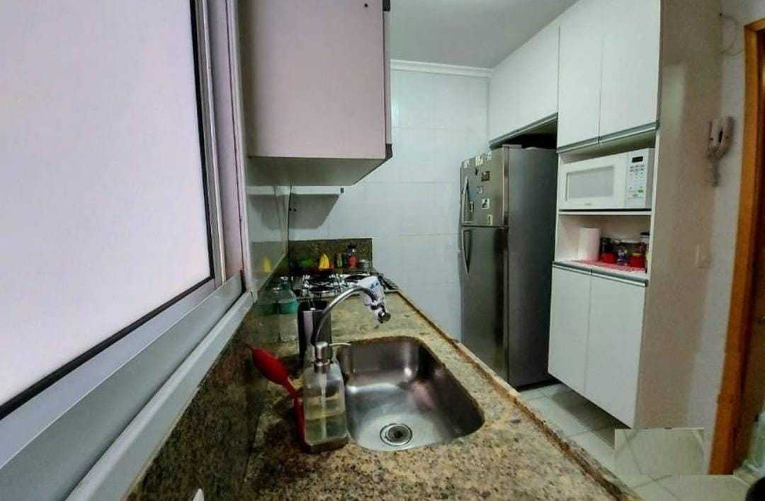 Apartamento para alugar com 3 quartos, 85m² - Foto 13