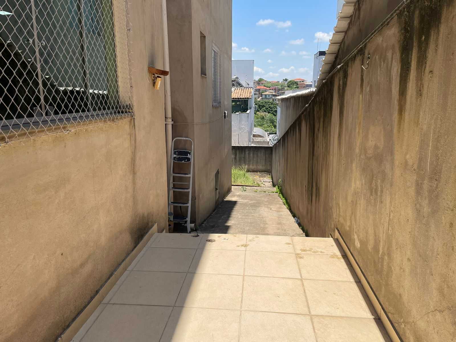 Casa à venda com 5 quartos, 180m² - Foto 18