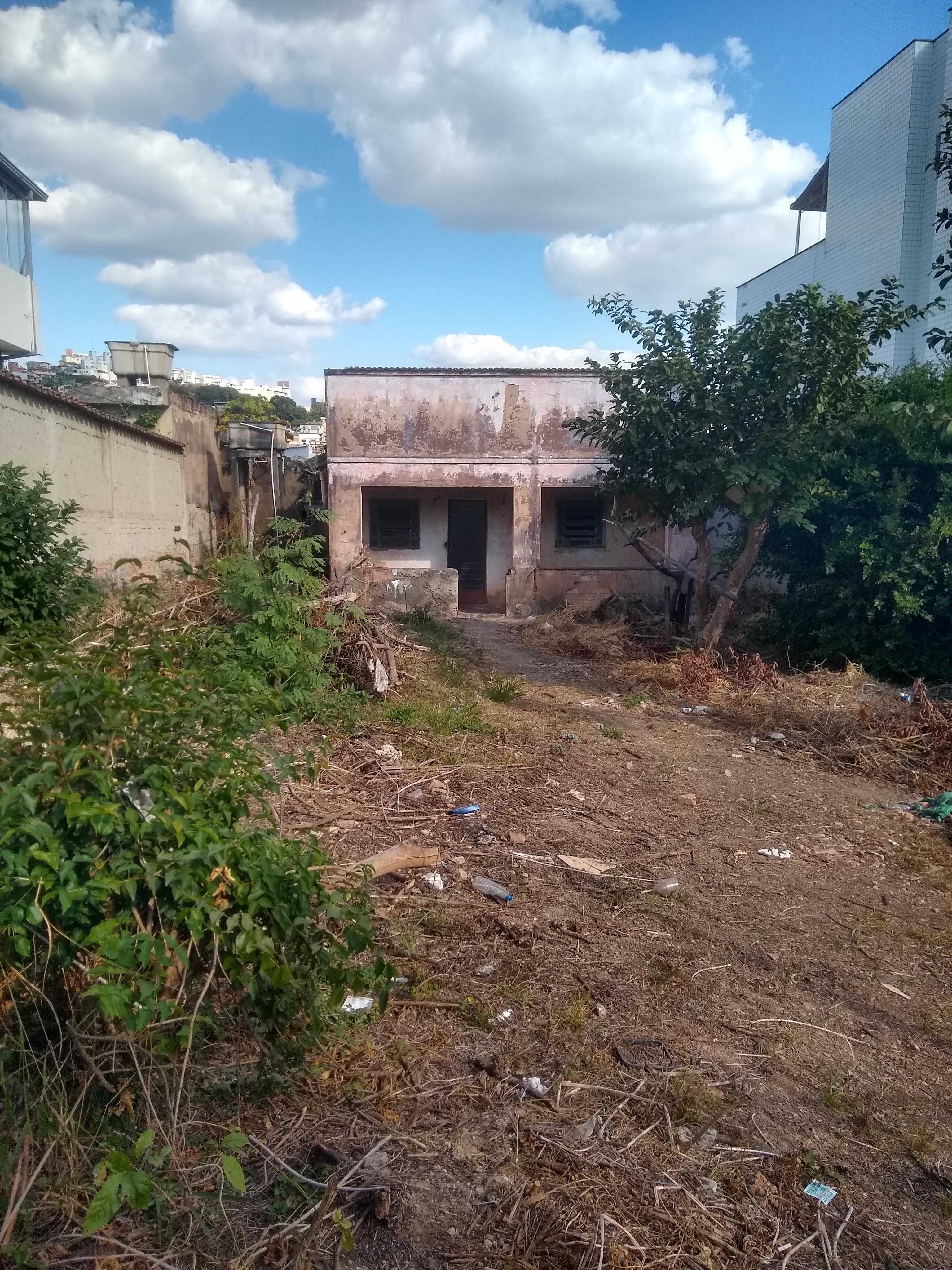 Terreno à venda, 360m² - Foto 1