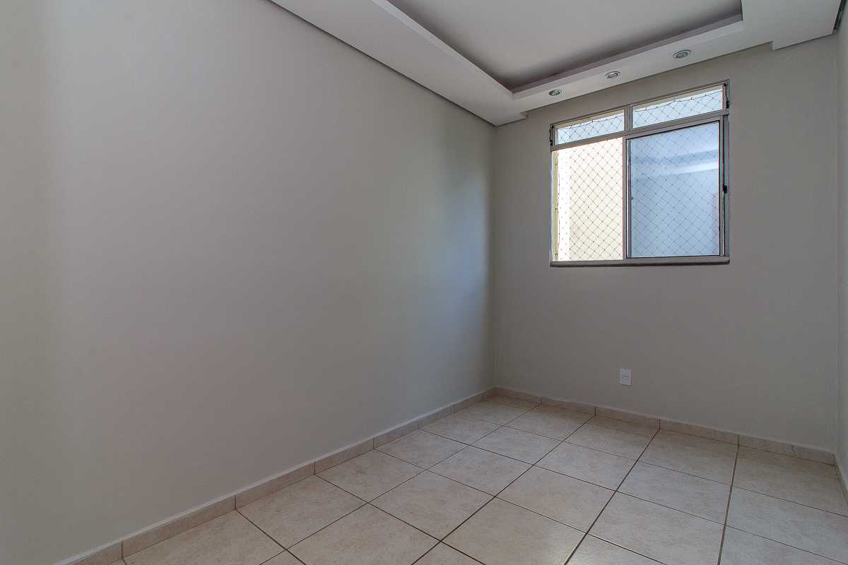 Apartamento à venda com 3 quartos, 75m² - Foto 13