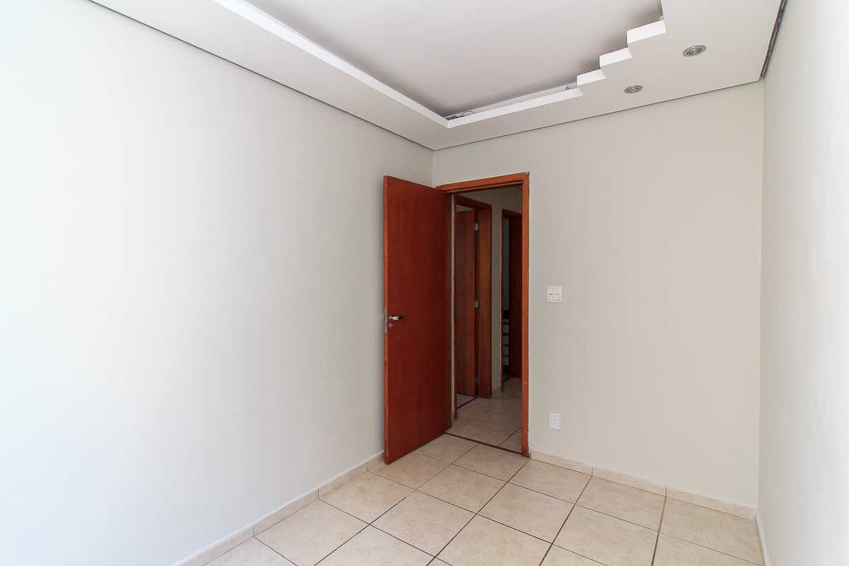 Apartamento à venda com 3 quartos, 75m² - Foto 12