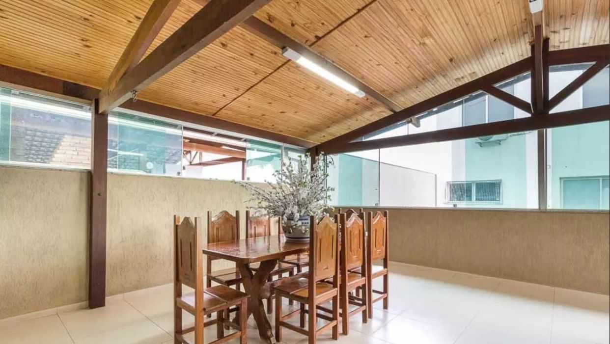 Cobertura à venda com 4 quartos, 200m² - Foto 1