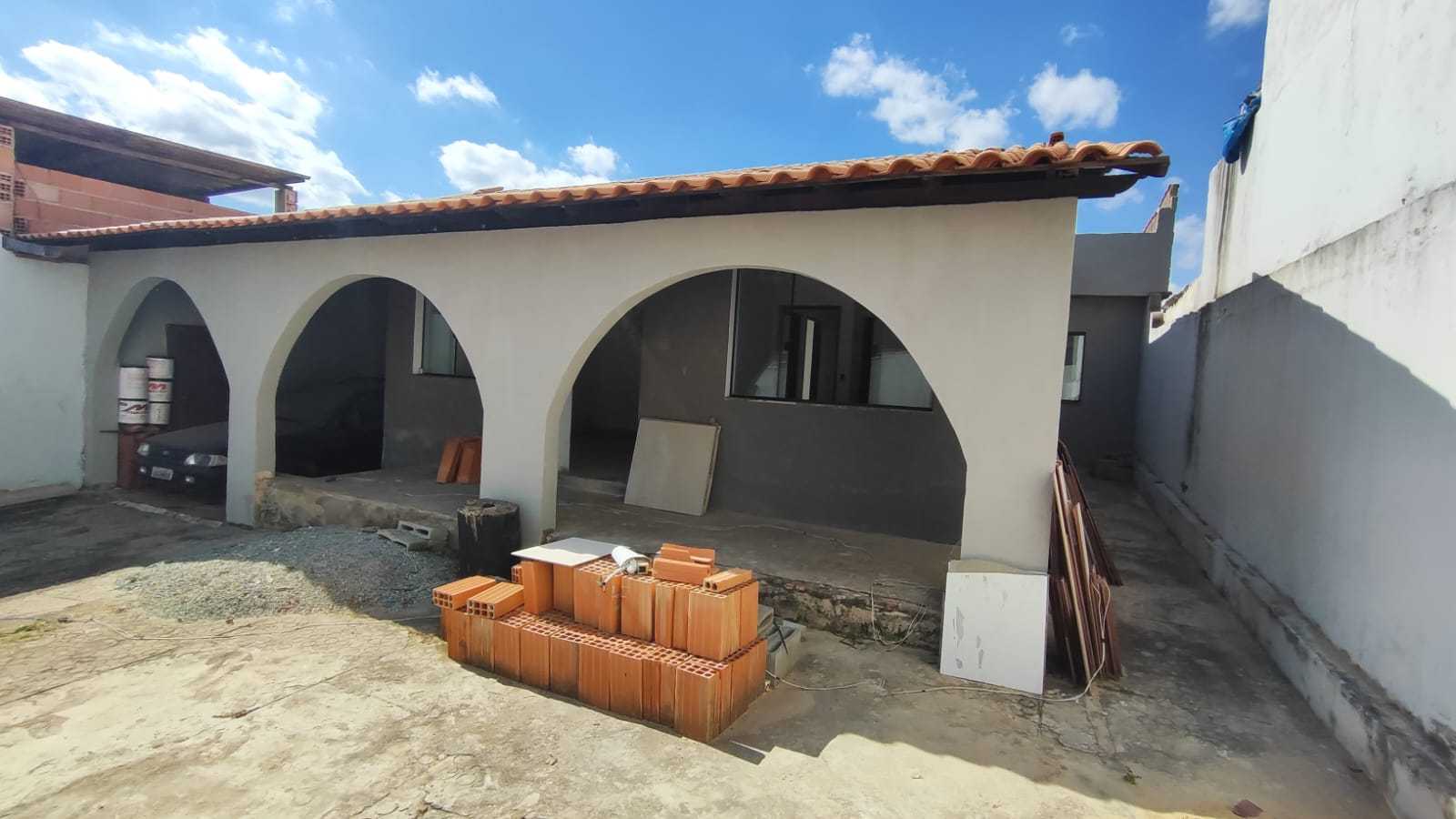 Casa à venda com 3 quartos, 360m² - Foto 2