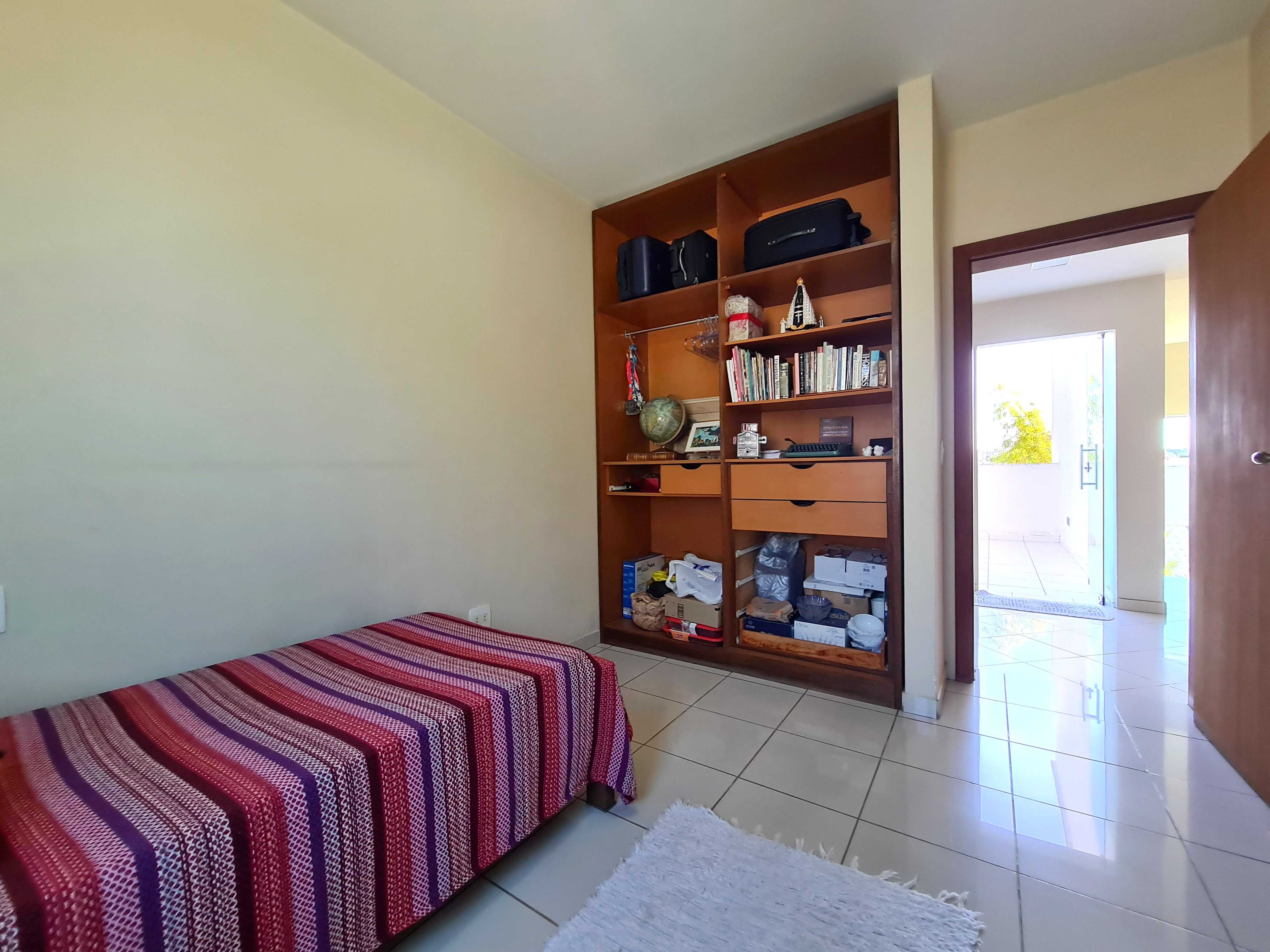 Casa à venda com 4 quartos, 1050m² - Foto 17