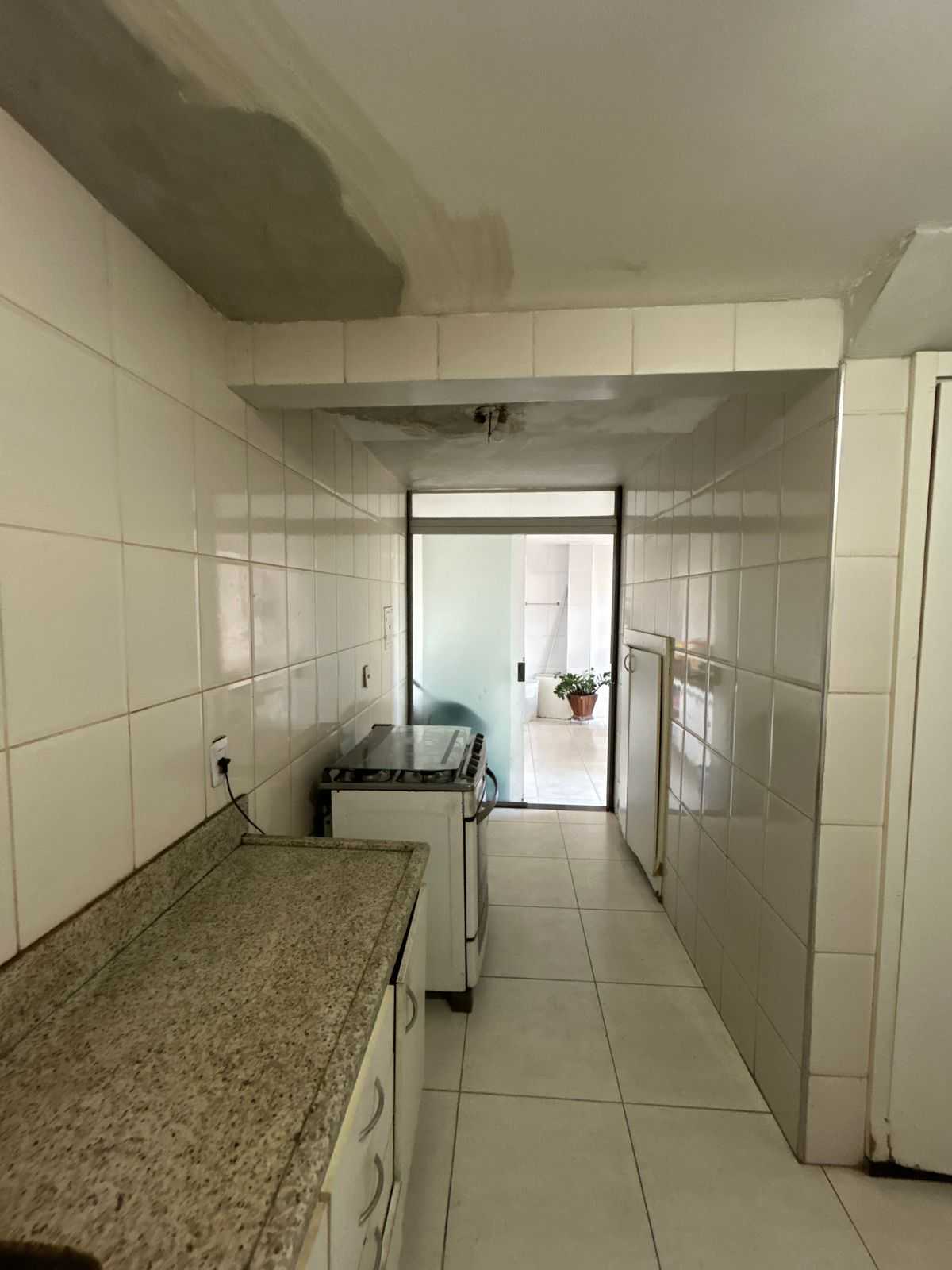 Casa à venda com 4 quartos, 201m² - Foto 15