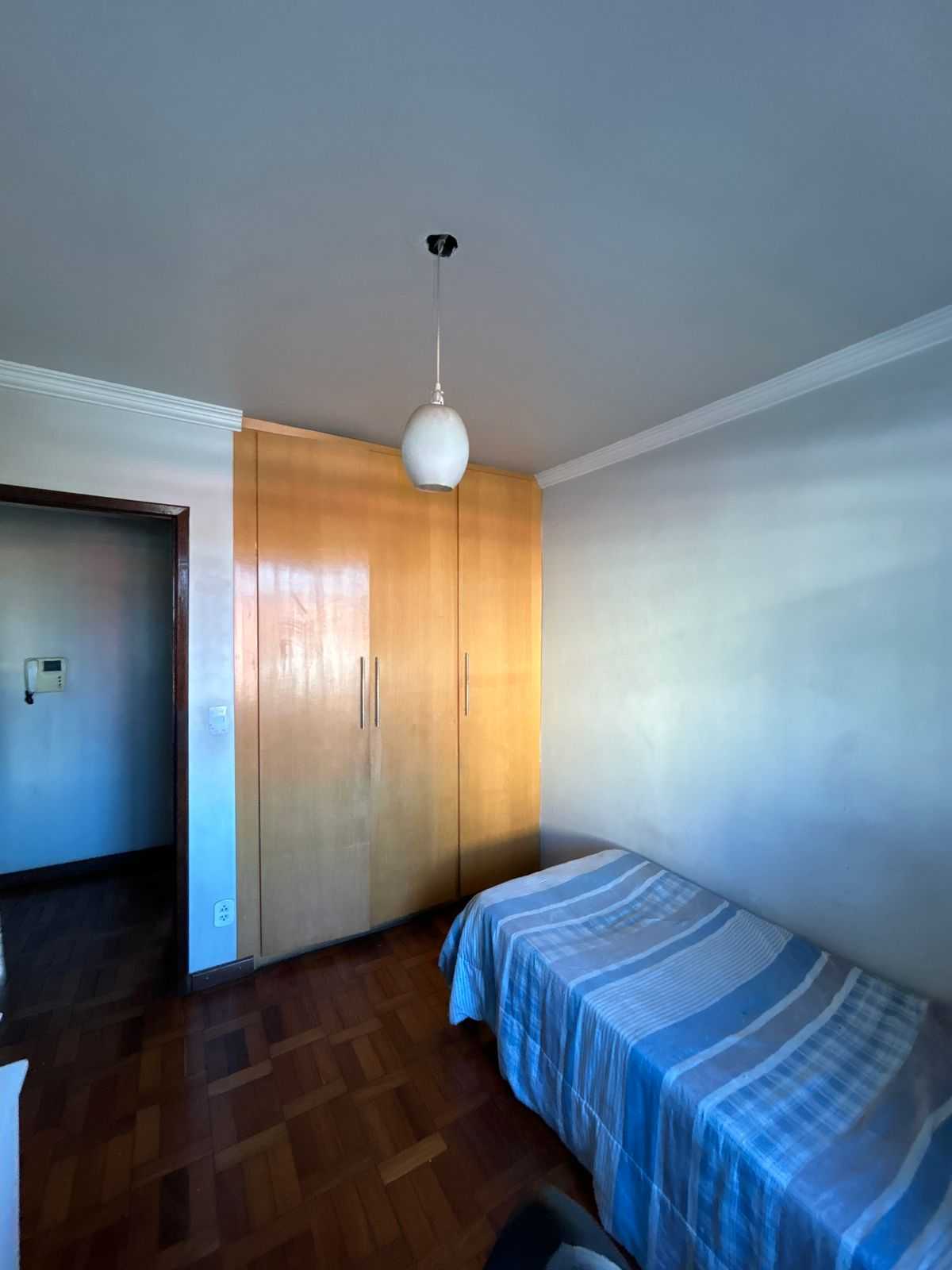 Casa à venda com 4 quartos, 201m² - Foto 11