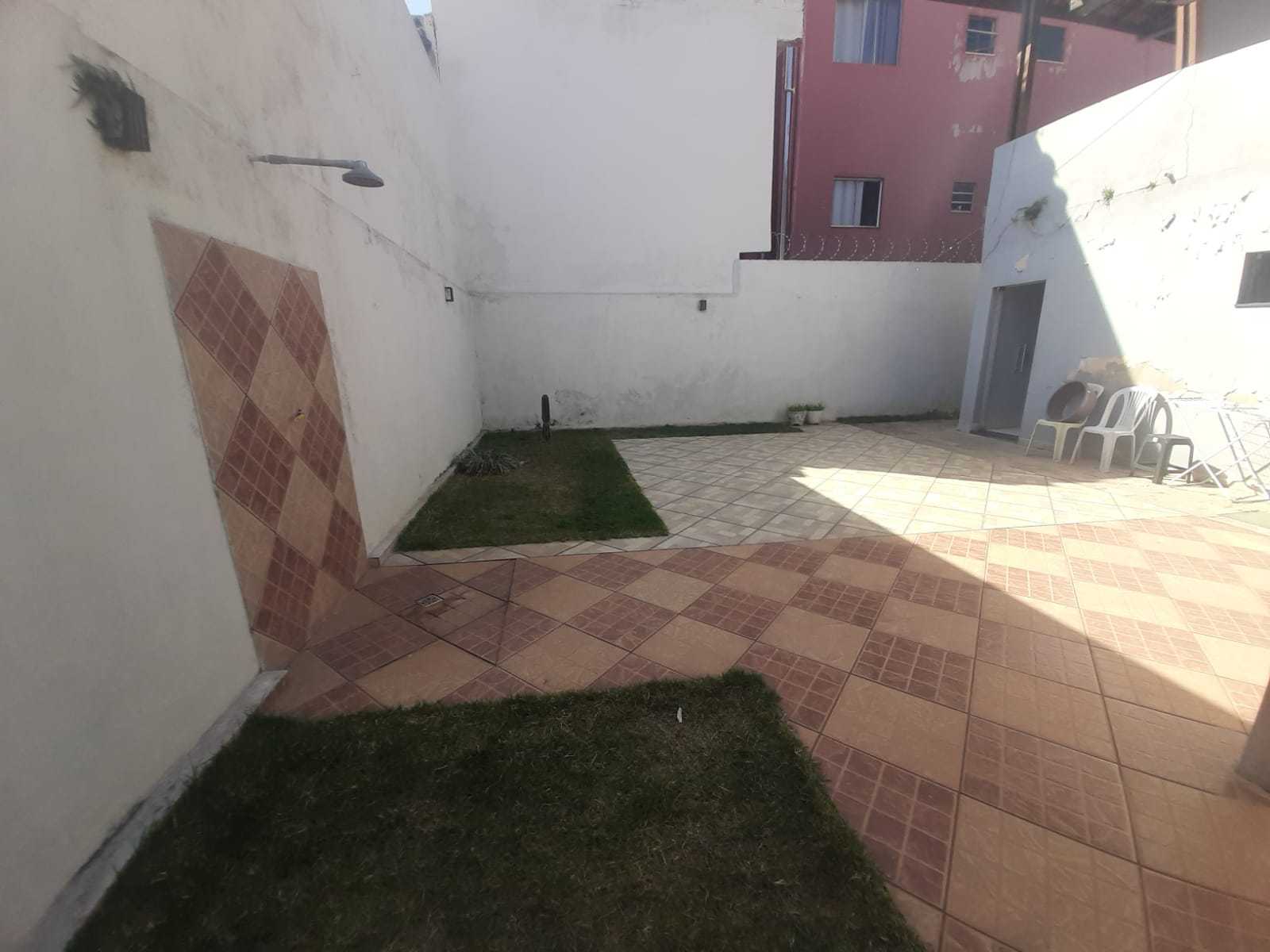 Casa à venda com 4 quartos, 180m² - Foto 18