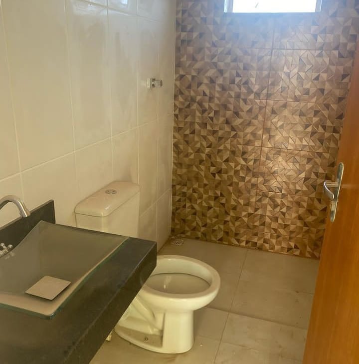 Casa à venda com 2 quartos, 69m² - Foto 5