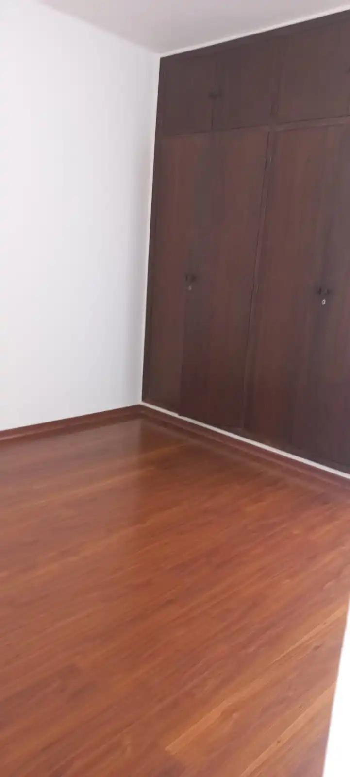 Apartamento à venda com 2 quartos, 80m² - Foto 2