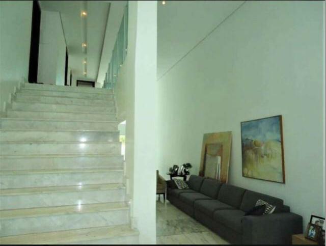 Casa à venda com 4 quartos, 299m² - Foto 3