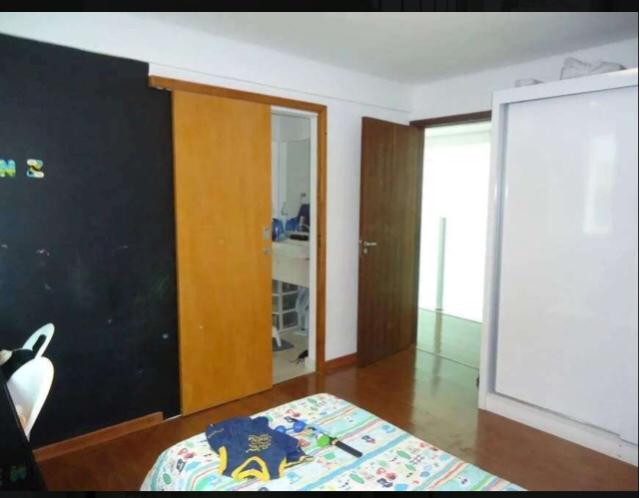 Casa à venda com 4 quartos, 299m² - Foto 16