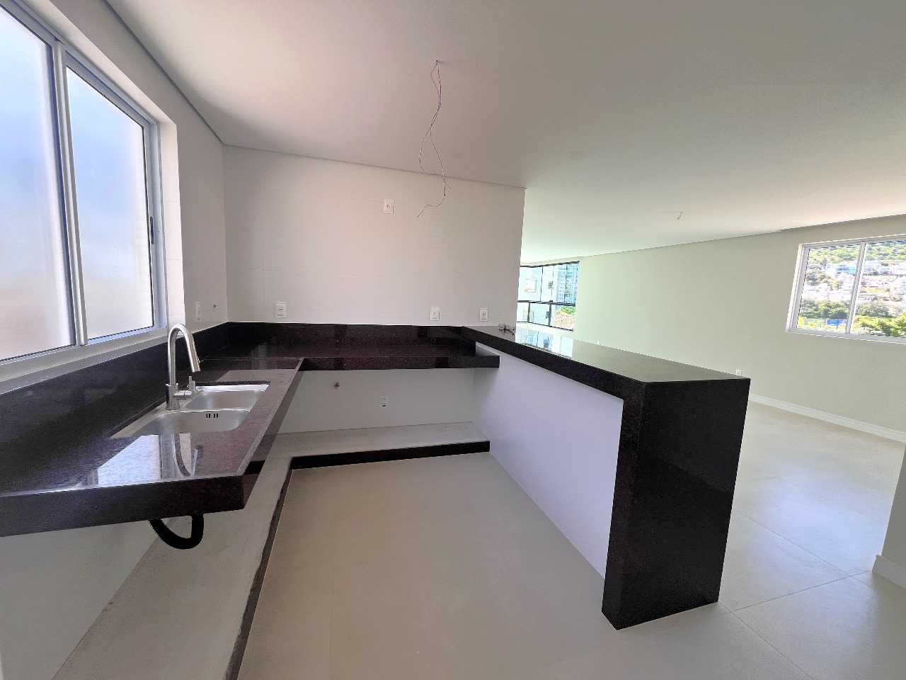 Apartamento à venda com 4 quartos, 260m² - Foto 6