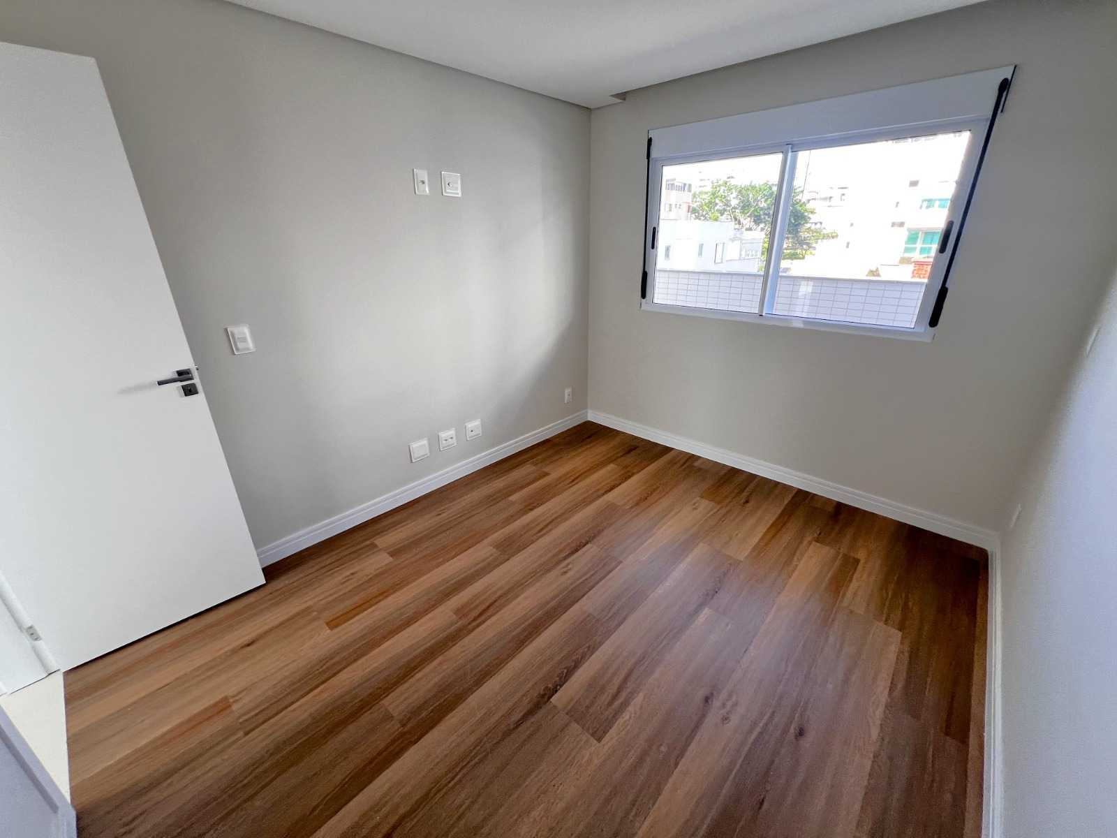 Apartamento à venda com 4 quartos, 260m² - Foto 11