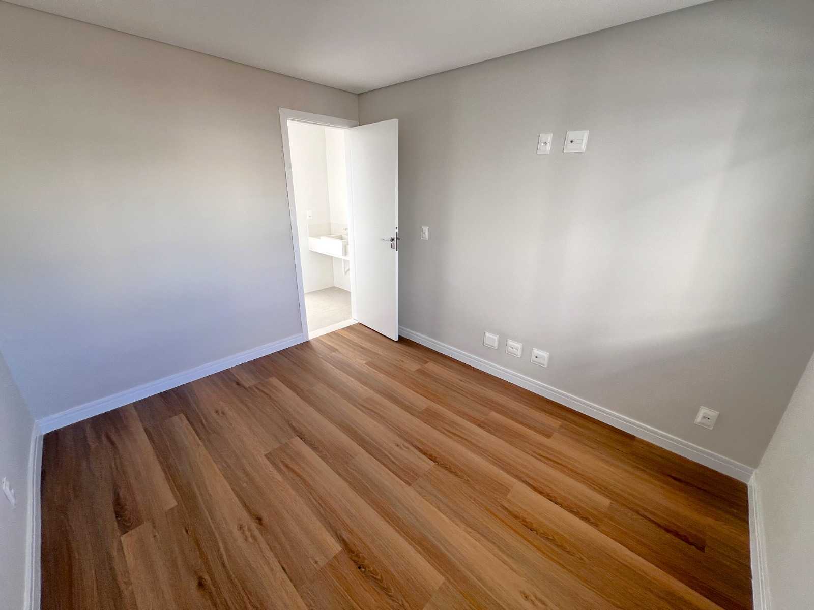 Apartamento à venda com 4 quartos, 260m² - Foto 9