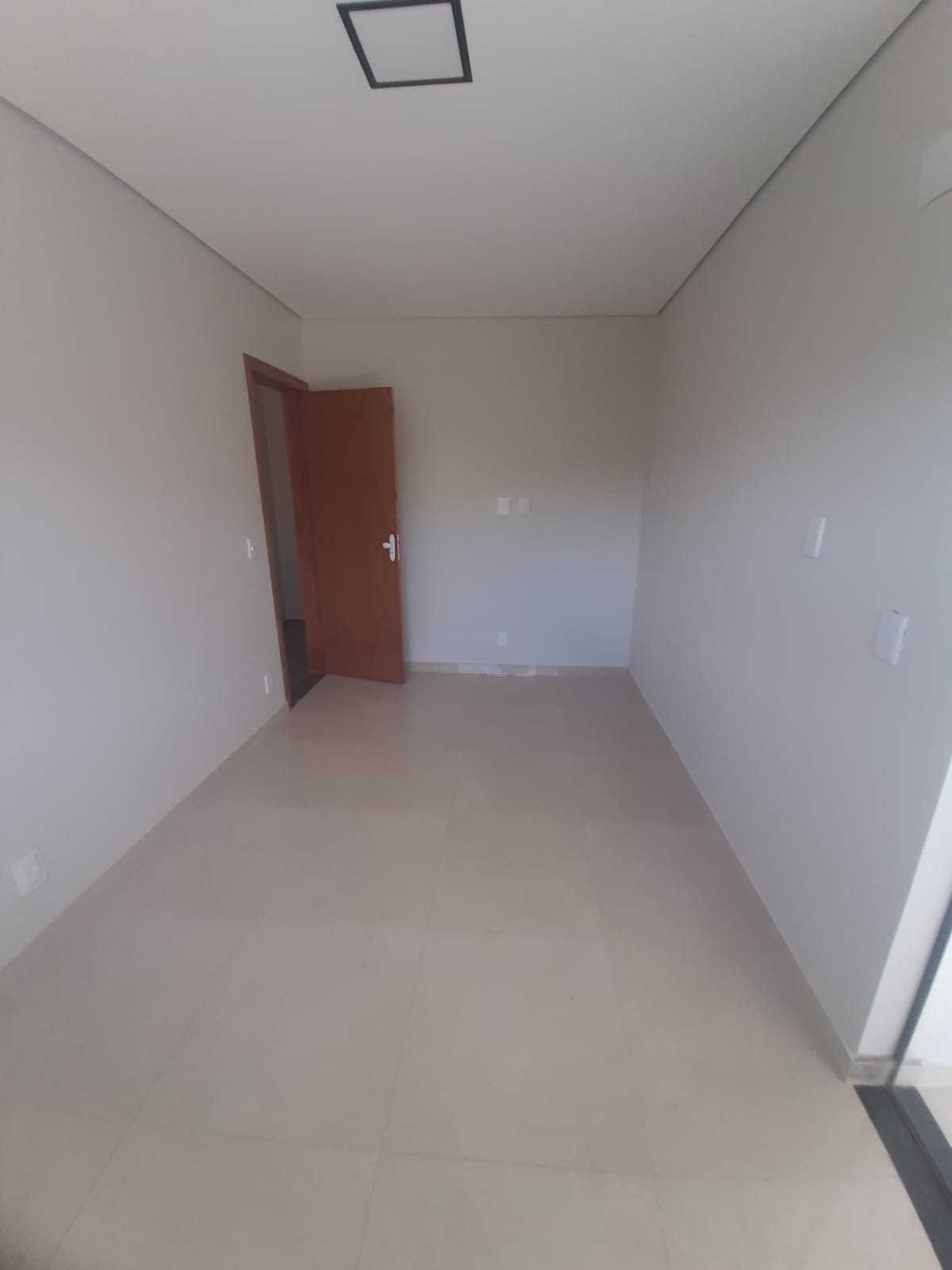 Casa à venda com 3 quartos, 80m² - Foto 12