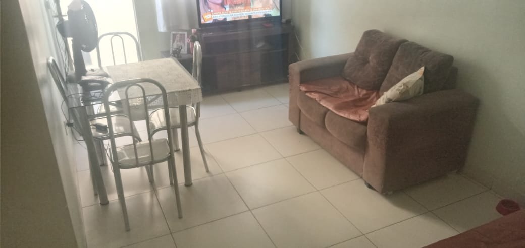 Casa à venda com 3 quartos, 80m² - Foto 1