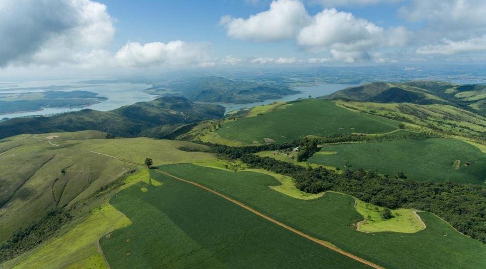 Chácara à venda com 2 quartos, 12830000m² - Foto 2