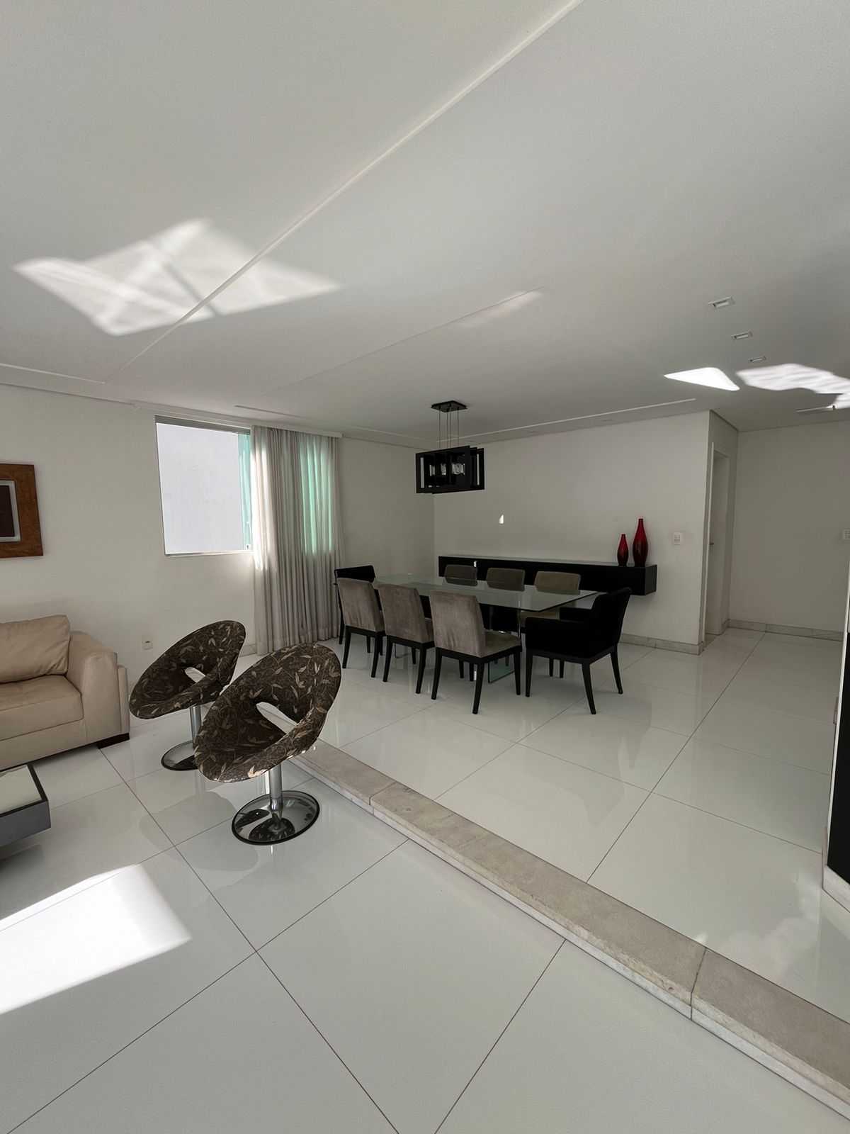 Casa de Condomínio à venda com 4 quartos, 360m² - Foto 25