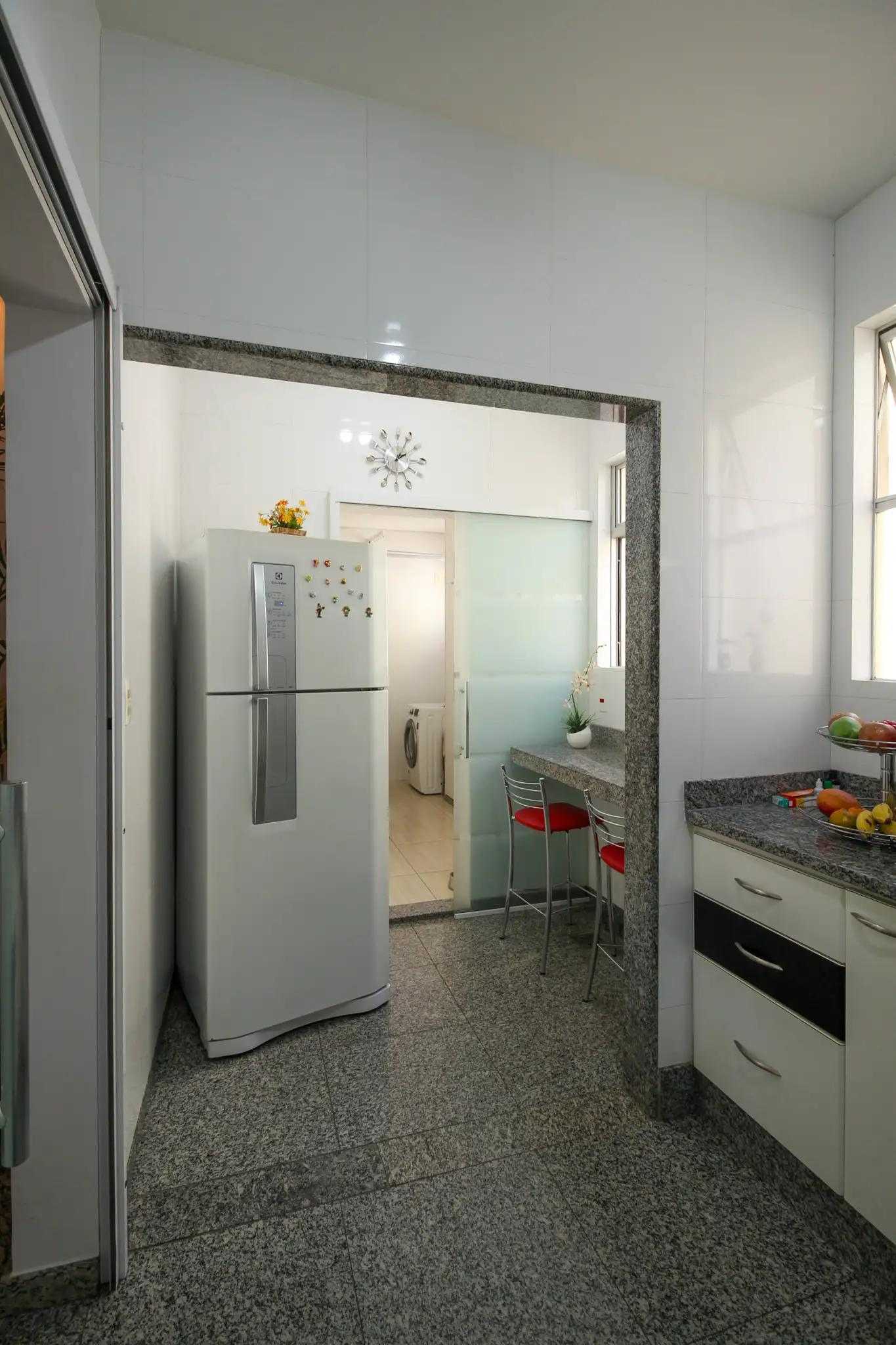 Apartamento à venda com 3 quartos, 96m² - Foto 9