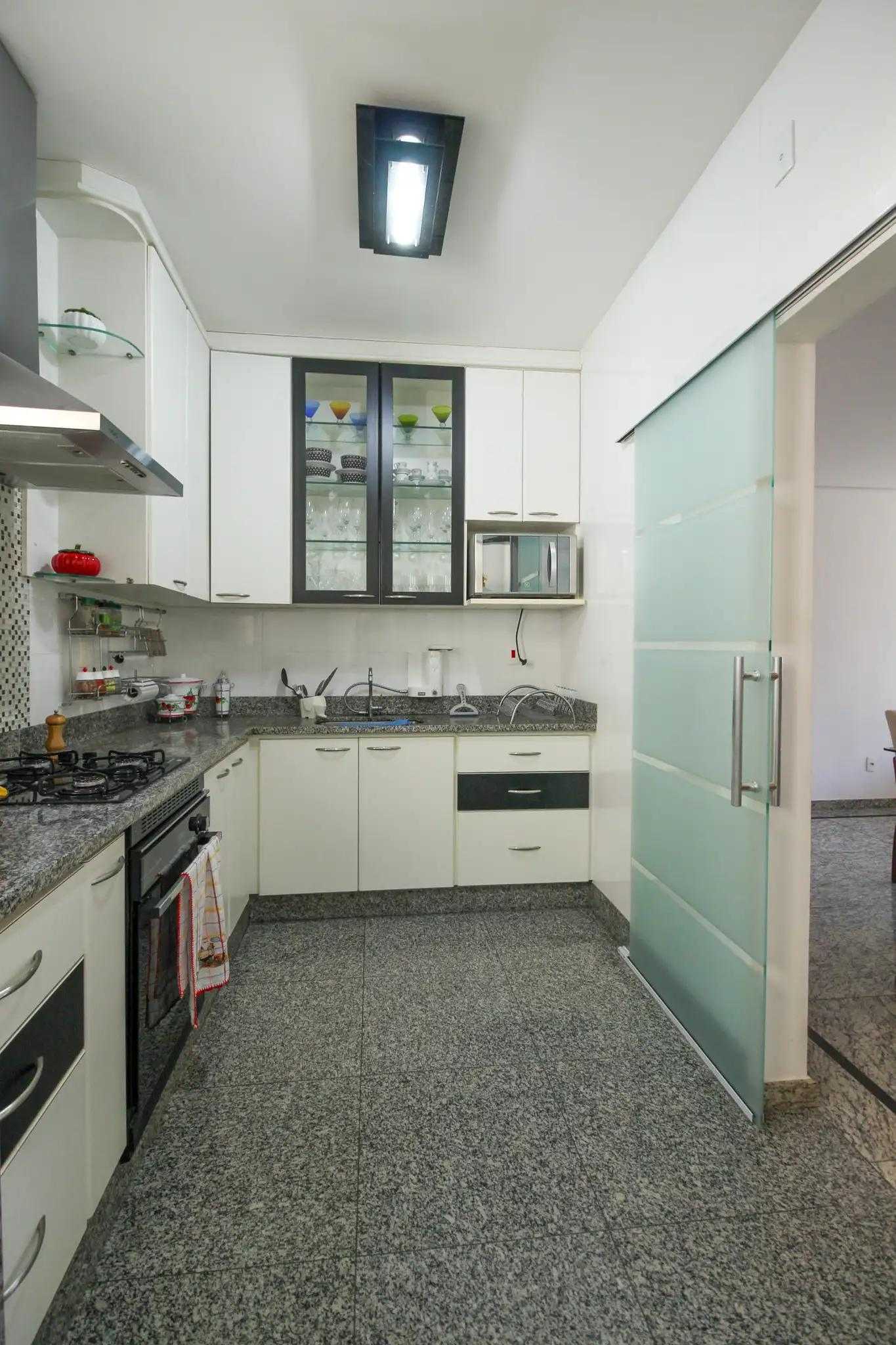 Apartamento à venda com 3 quartos, 96m² - Foto 8