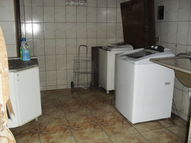 Casa à venda com 5 quartos, 320m² - Foto 13