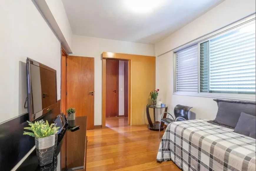 Apartamento à venda com 4 quartos, 146m² - Foto 10