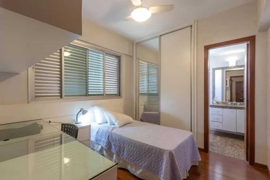 Apartamento à venda com 4 quartos, 146m² - Foto 24