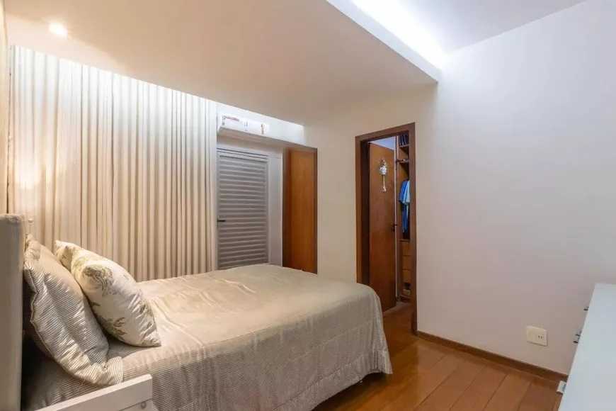 Apartamento à venda com 4 quartos, 146m² - Foto 13