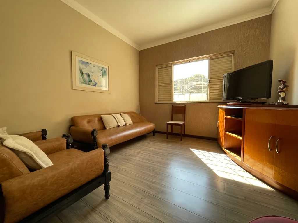 Casa à venda com 4 quartos, 240m² - Foto 20