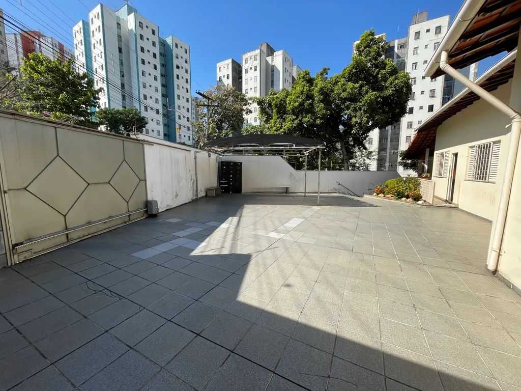 Casa à venda com 4 quartos, 240m² - Foto 11