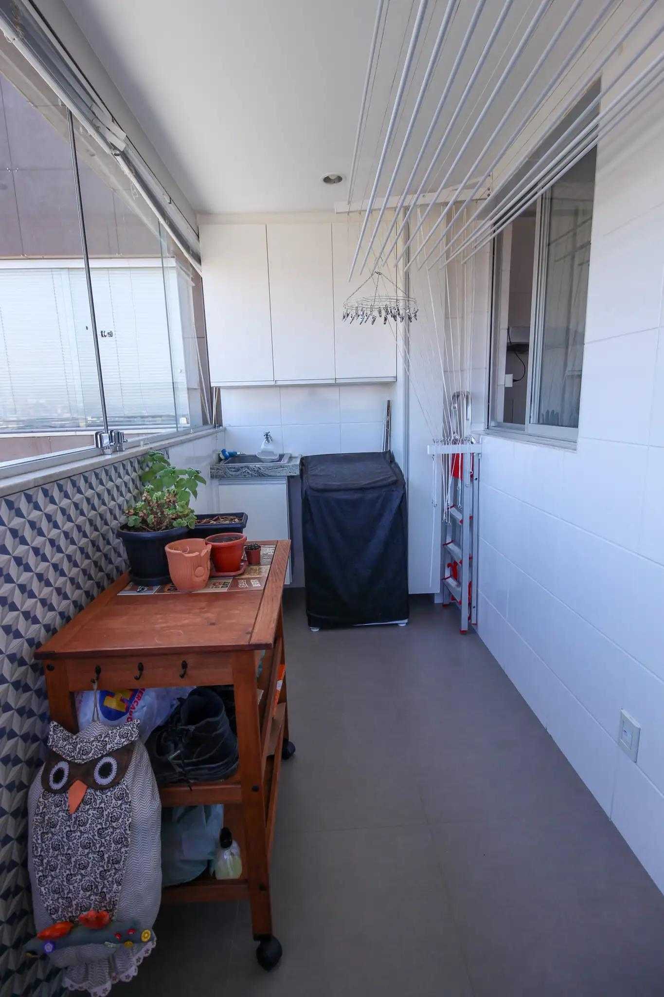 Apartamento à venda com 3 quartos, 75m² - Foto 10