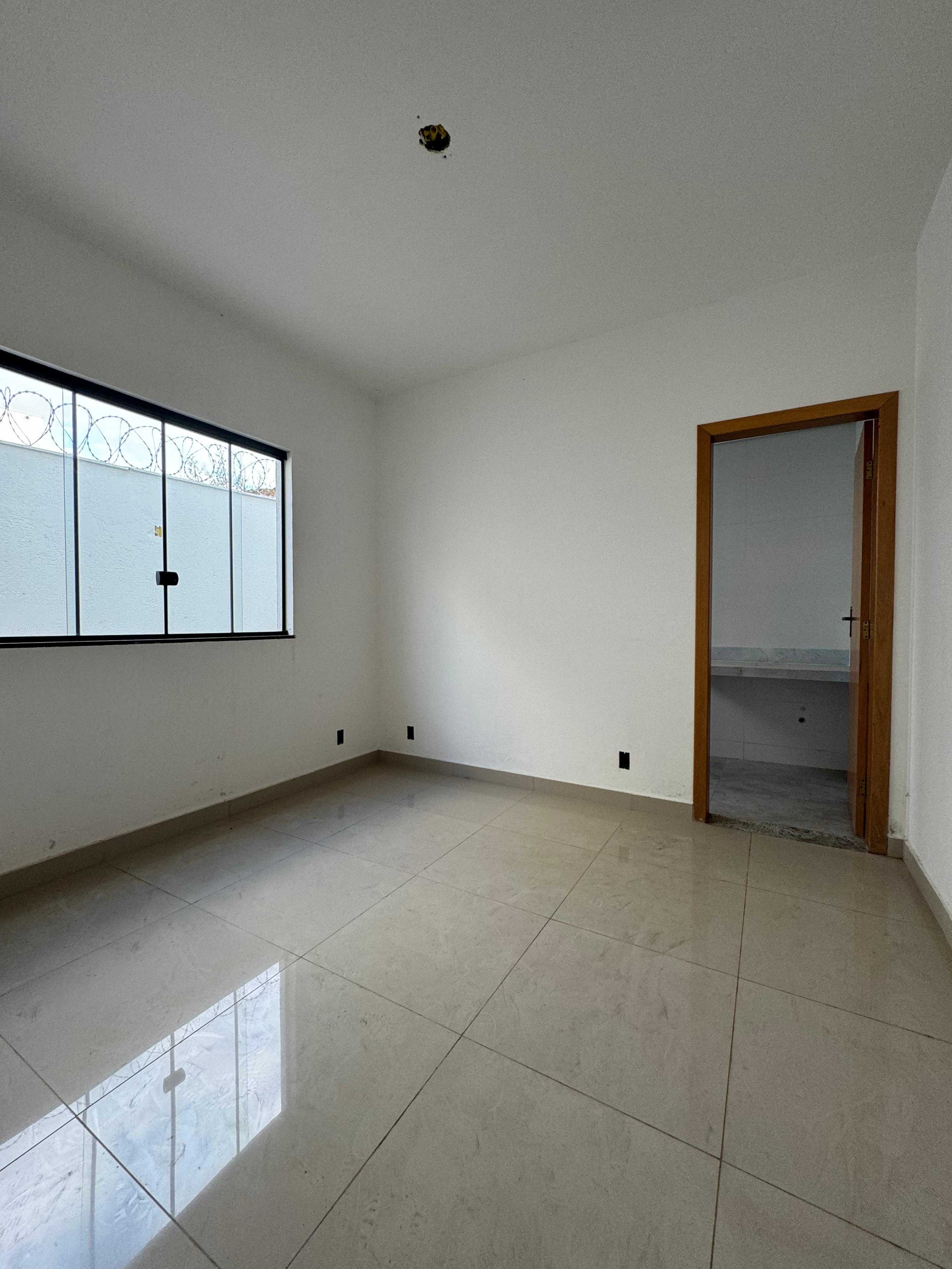 Casa à venda com 2 quartos, 65m² - Foto 12