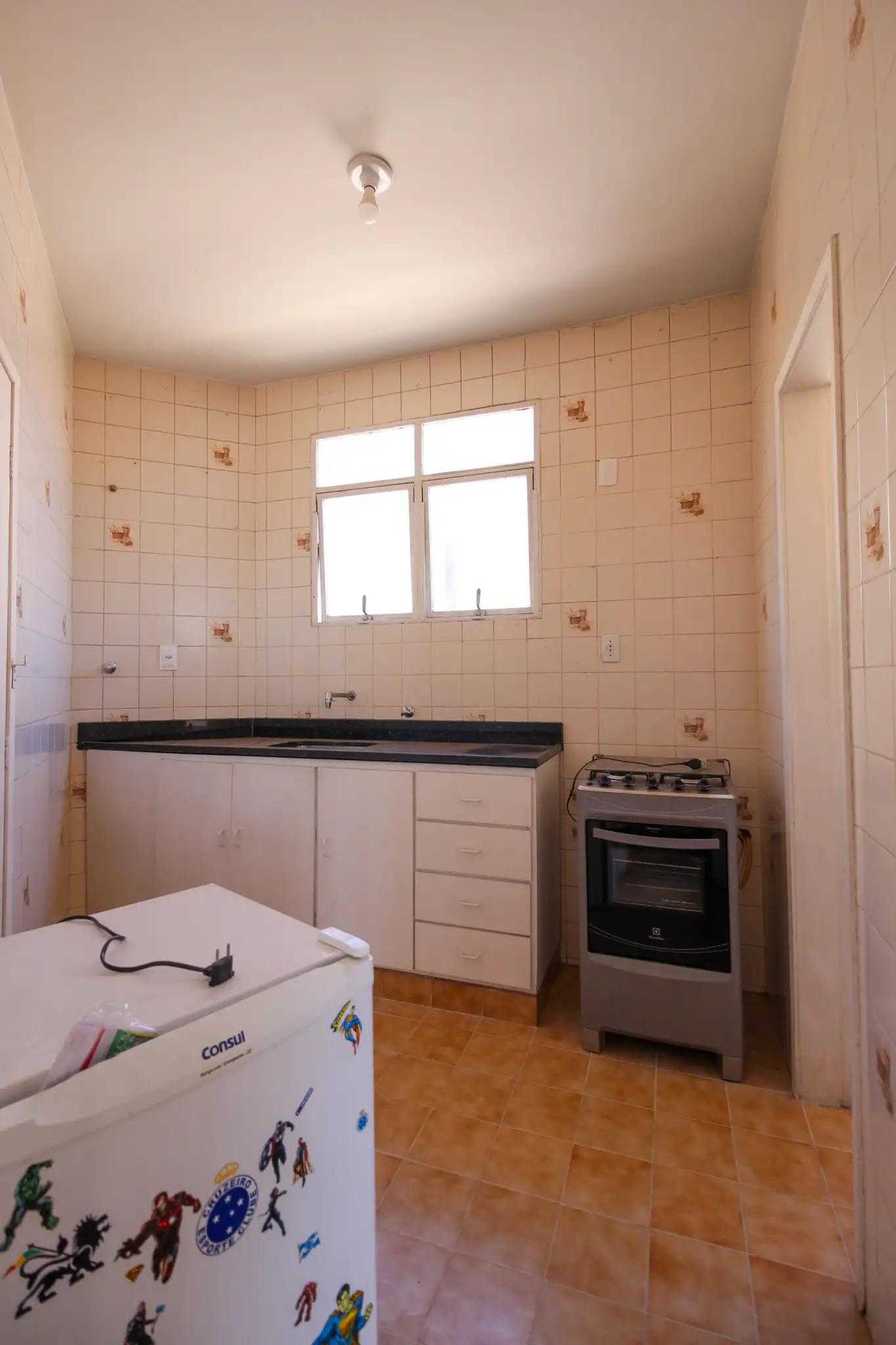 Apartamento à venda com 2 quartos, 60m² - Foto 7