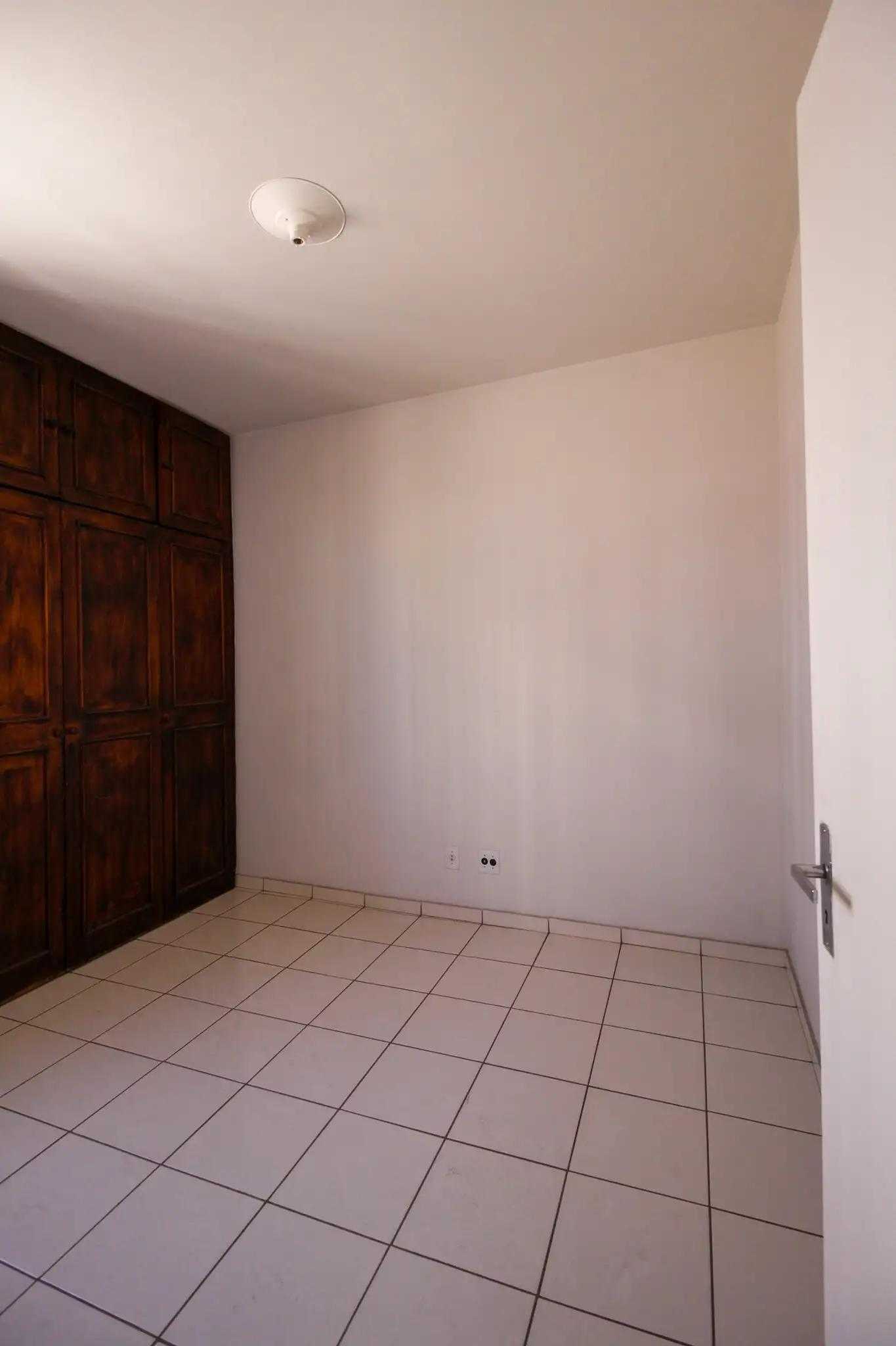 Apartamento à venda com 2 quartos, 60m² - Foto 4