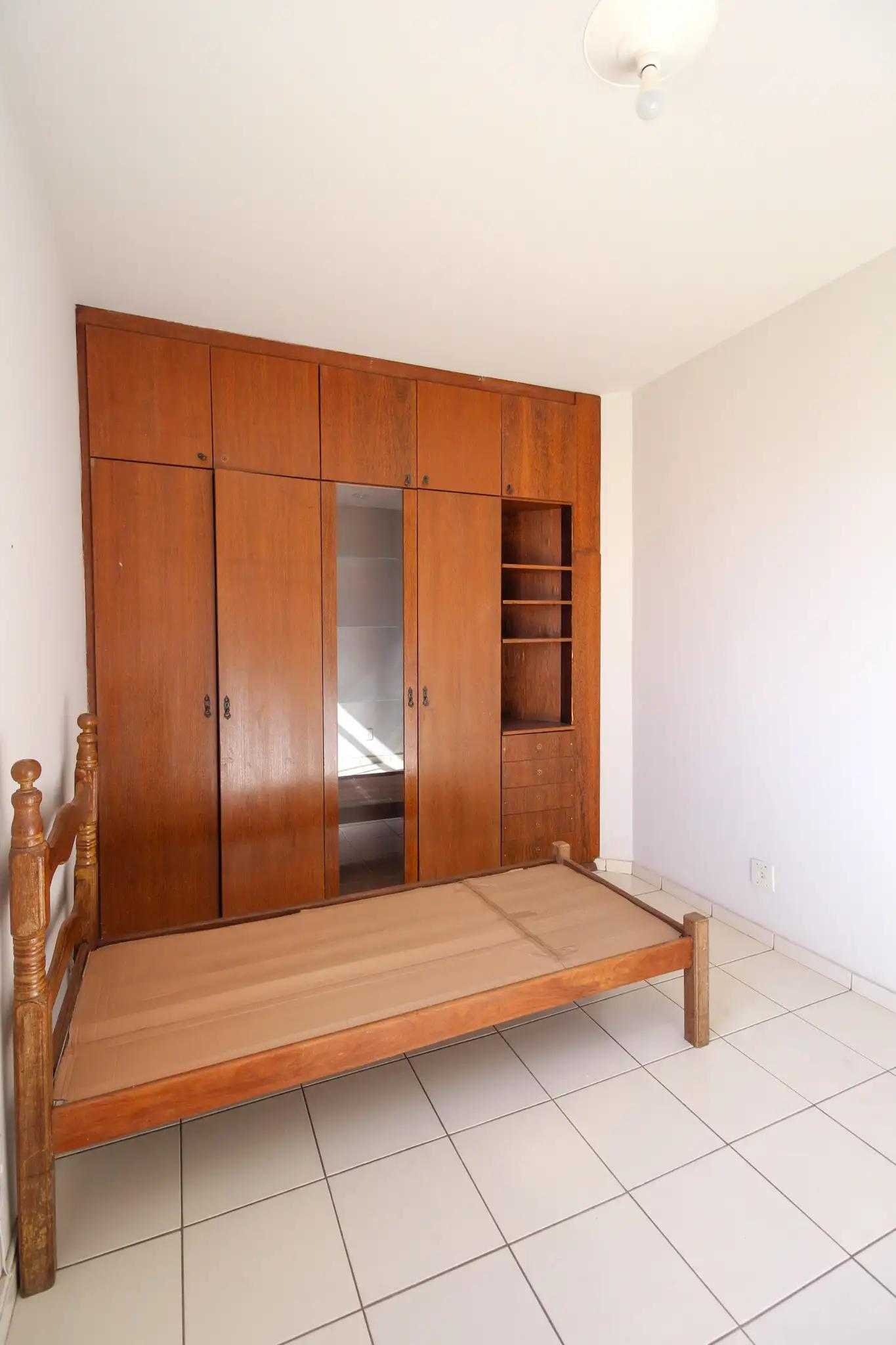 Apartamento à venda com 2 quartos, 60m² - Foto 2