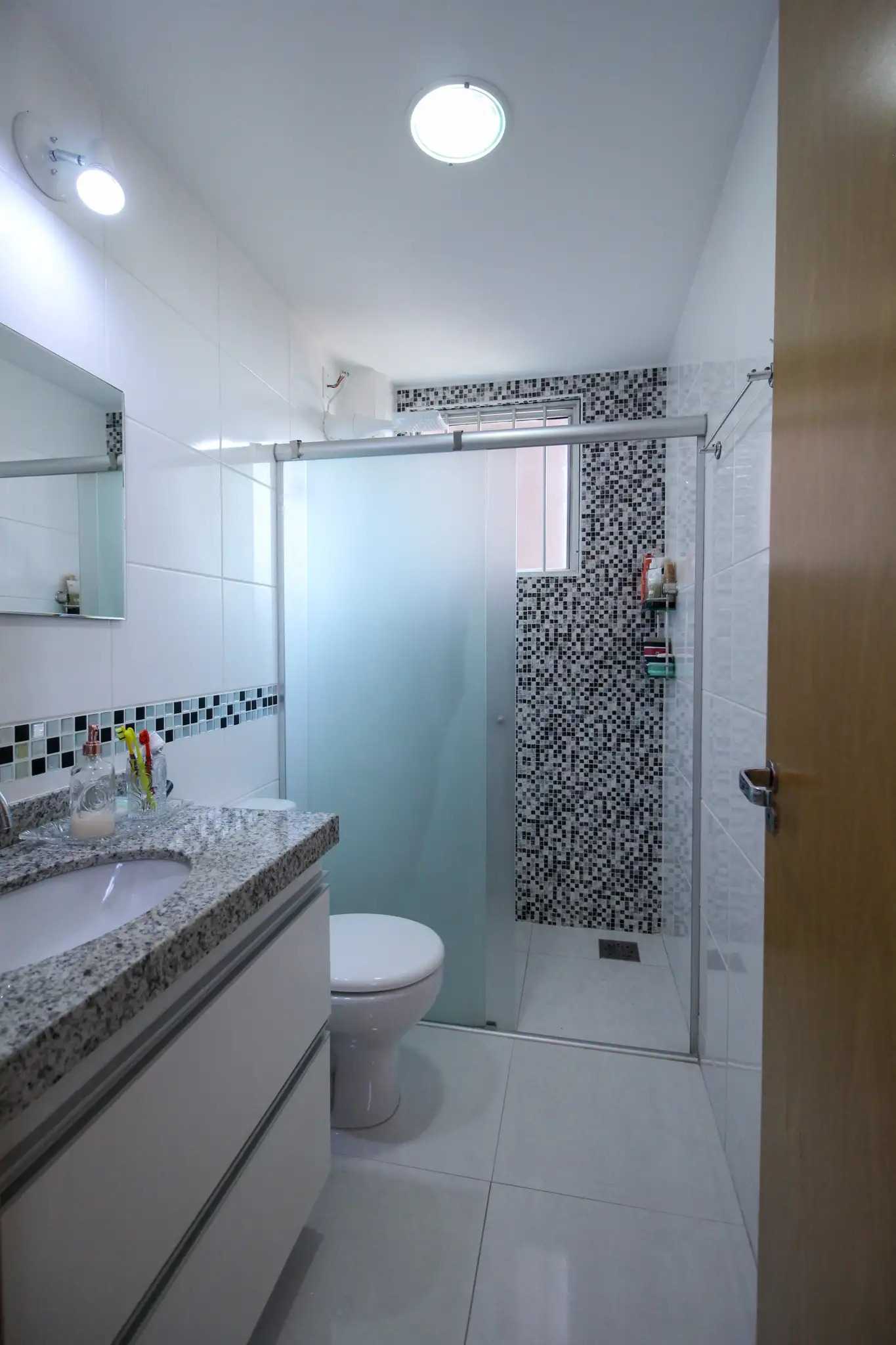 Apartamento à venda com 3 quartos, 75m² - Foto 11