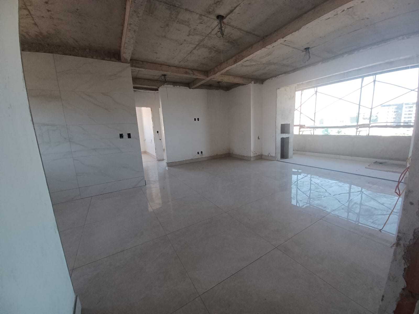 Apartamento à venda com 3 quartos, 160m² - Foto 1