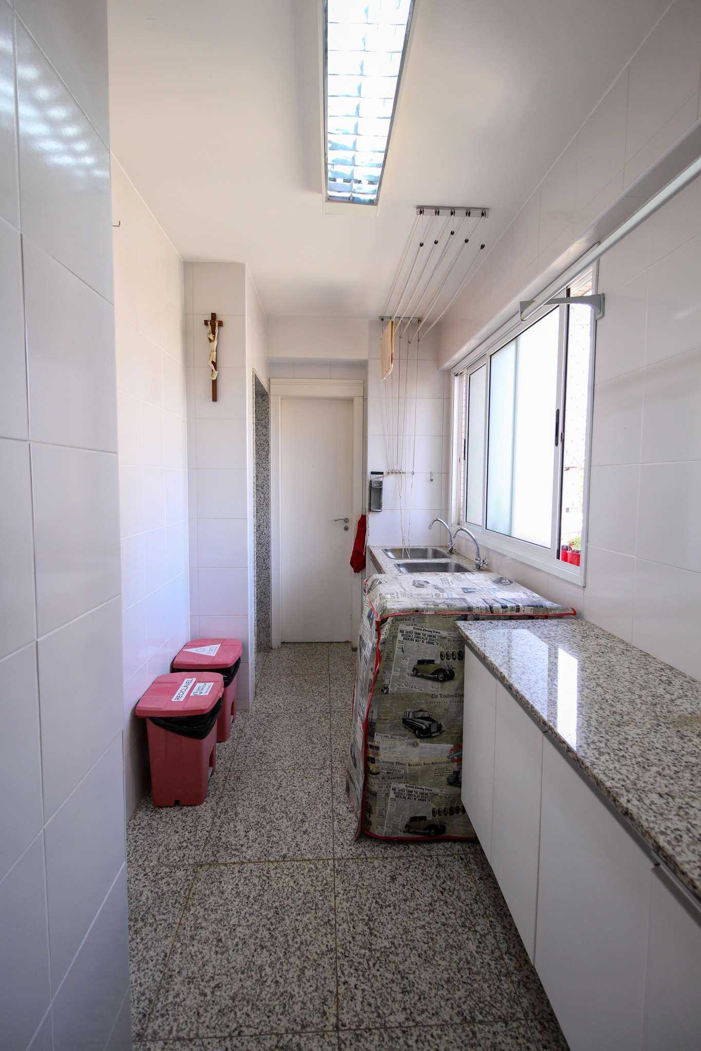 Apartamento à venda com 4 quartos, 210m² - Foto 25