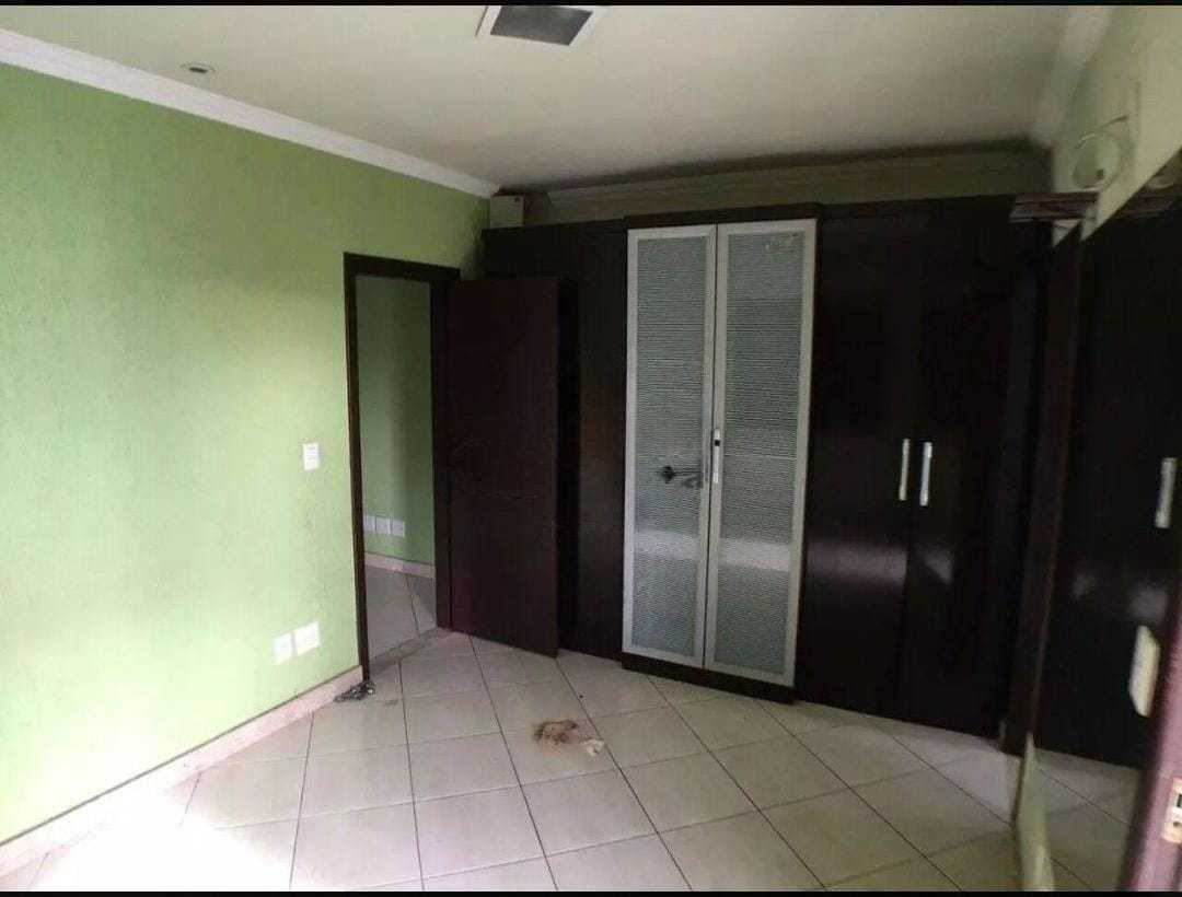 Casa à venda com 3 quartos, 190m² - Foto 12