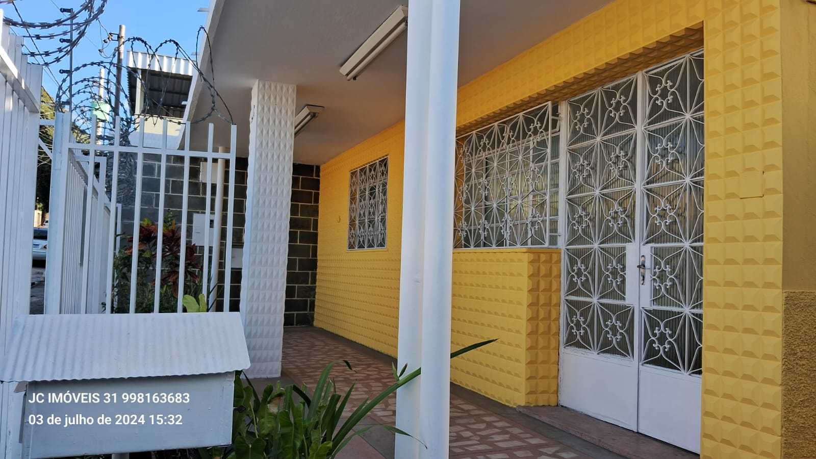 Casa para alugar com 3 quartos, 213m² - Foto 1