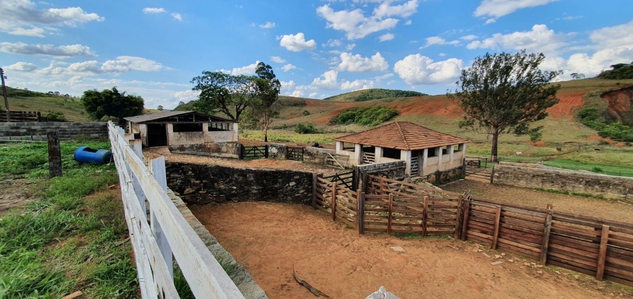 Chácara à venda com 2 quartos, 3250000m² - Foto 16