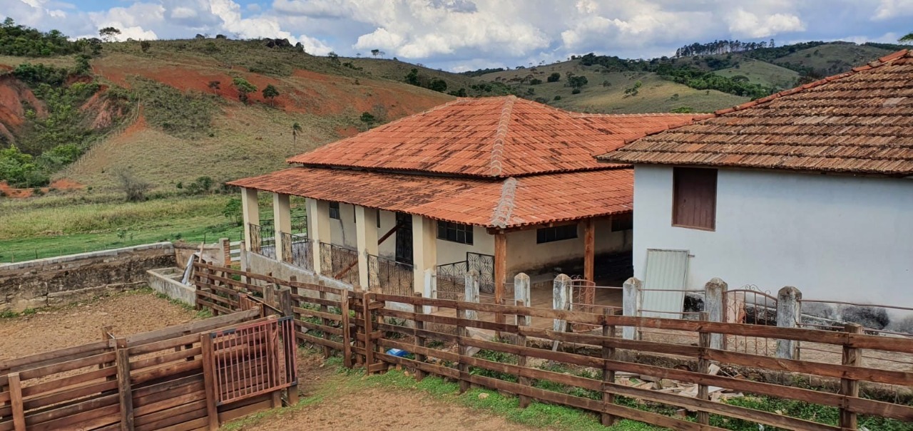 Chácara à venda com 2 quartos, 3250000m² - Foto 14