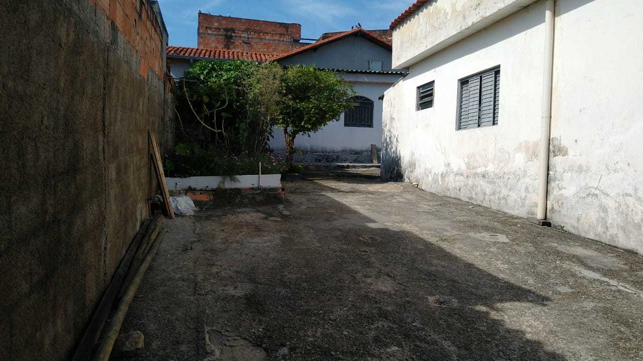 Casa à venda com 3 quartos, 360m² - Foto 3