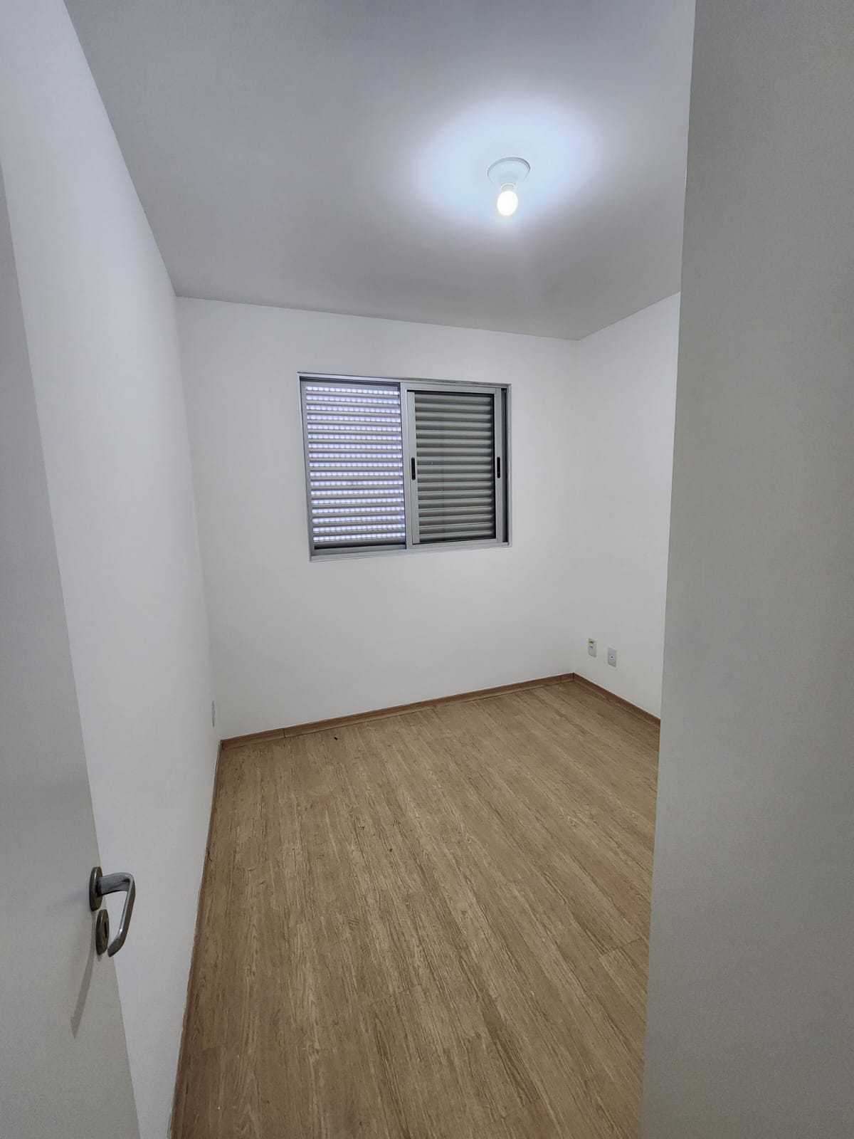 Apartamento à venda com 3 quartos, 88m² - Foto 2