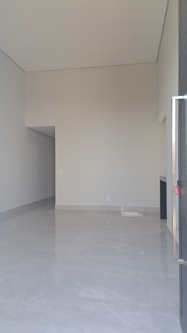 Casa à venda com 3 quartos, 151m² - Foto 3