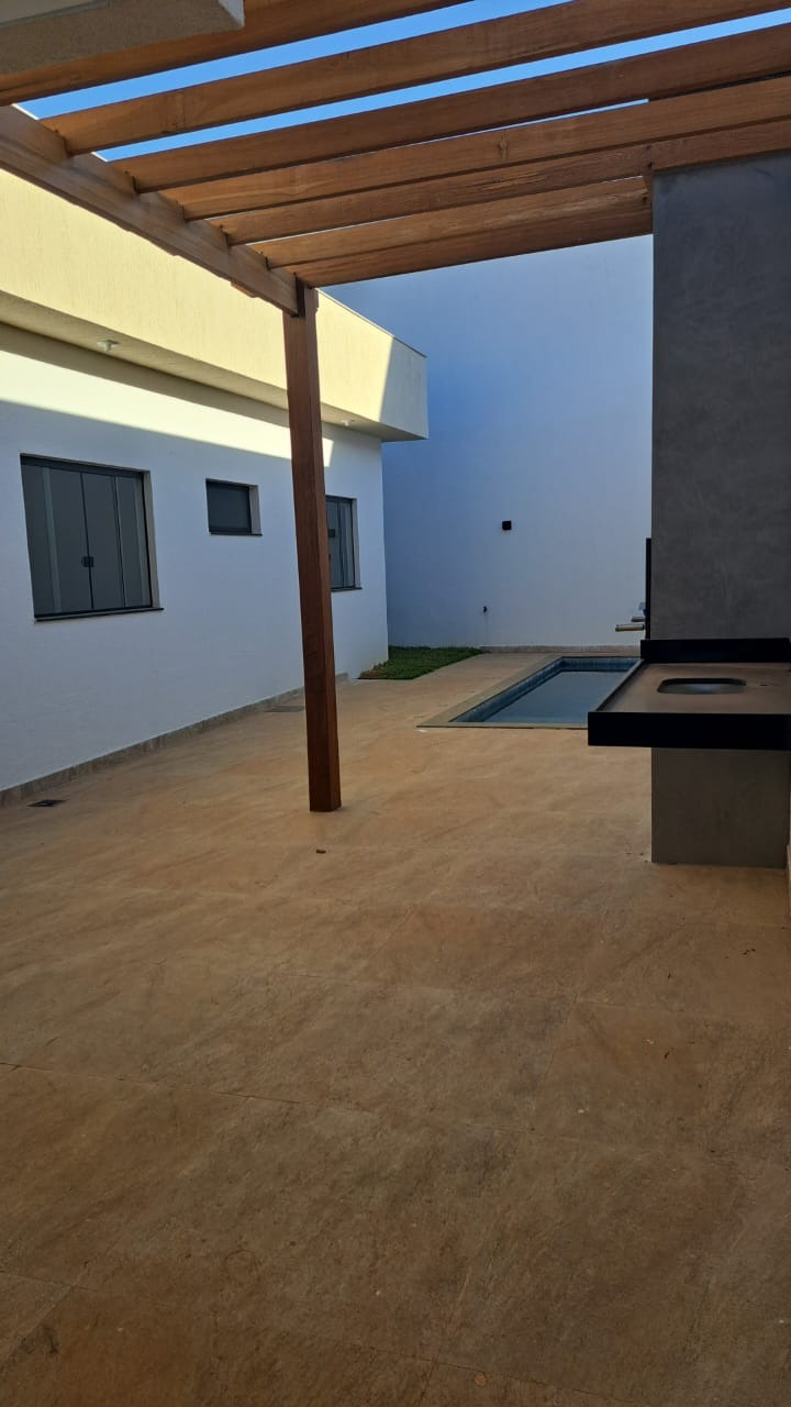 Casa à venda com 3 quartos, 151m² - Foto 14